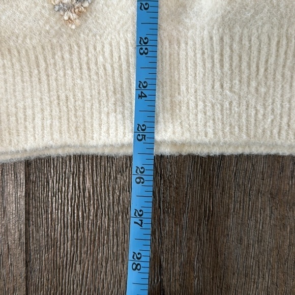 POL Heart Sweater - Picture 10 of 10